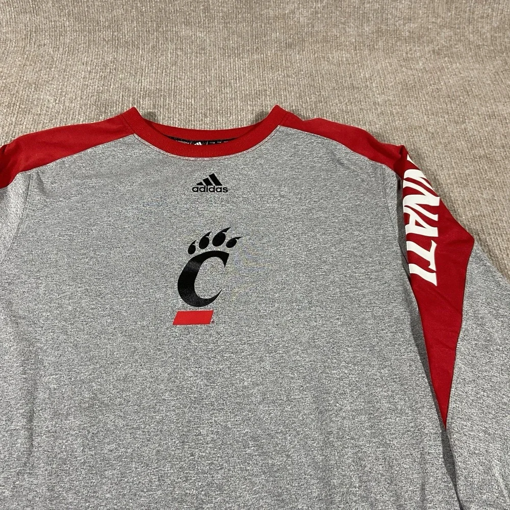Adidas Cincinatti Bearcats Shirt Mens Large Long Sleeve Grey Red Spellout Player